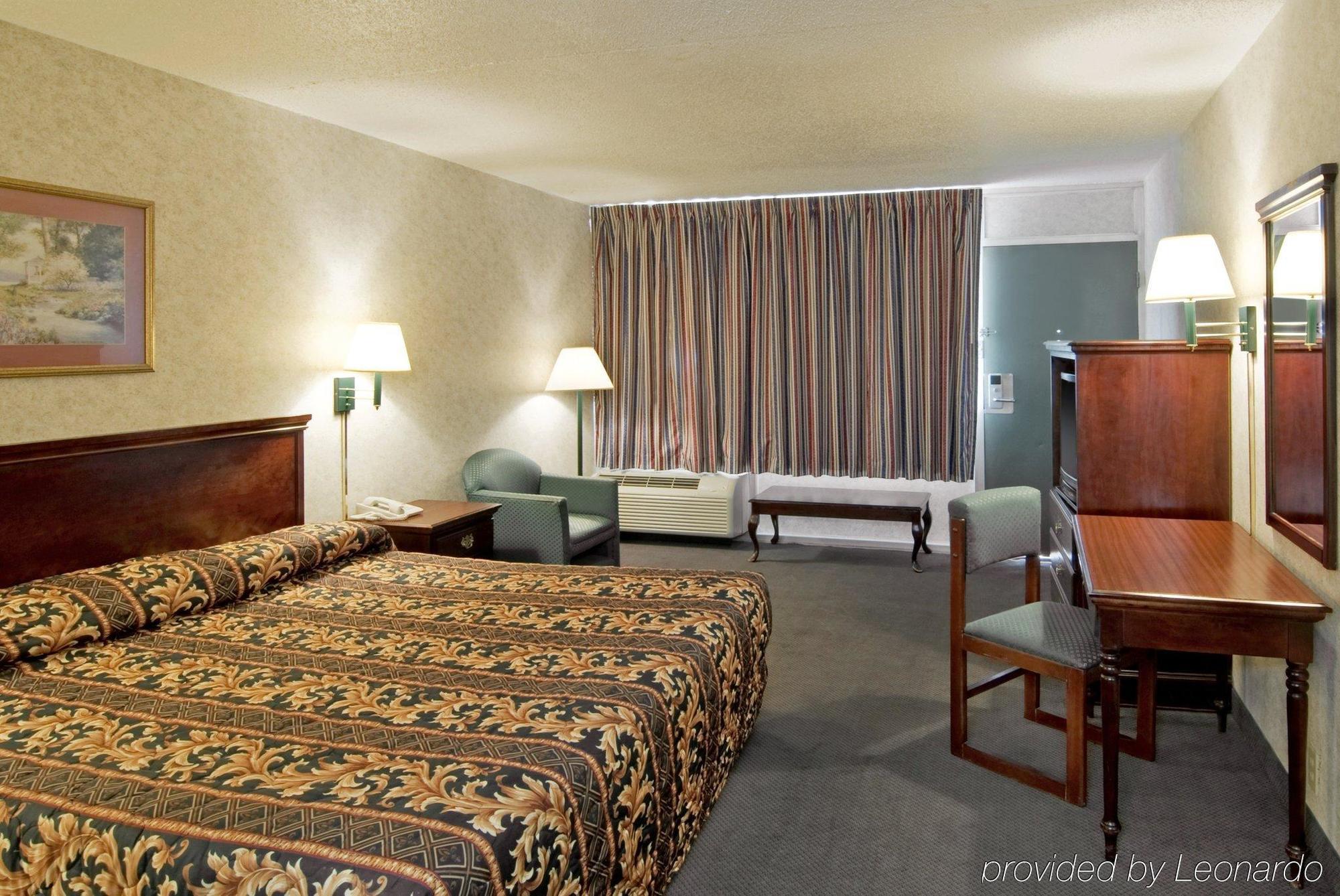 America'S Best Value Inn & Suites - Memphis/Graceland Bilik gambar